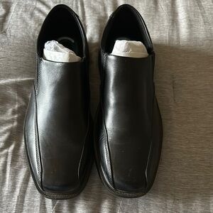 Nunn Bush Black Leather Slip-On Shoes